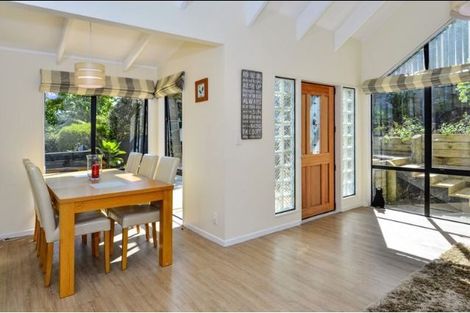 Photo of property in 2/23 Sunnynook Road, Forrest Hill, Auckland, 0620