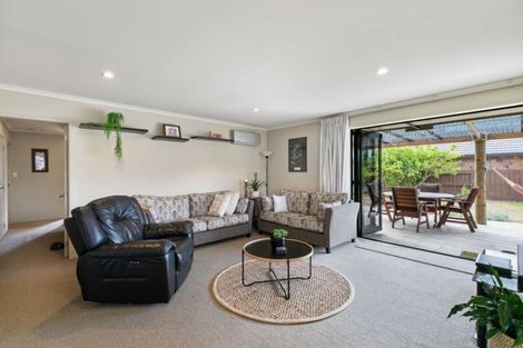 Photo of property in 2 Eagle Street, Welcome Bay, Tauranga, 3112