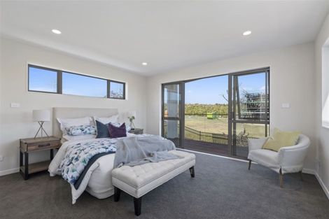 Photo of property in 22 Longshore Drive, Long Bay, Auckland, 0630