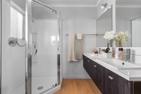 Photo of property in 13 Olive Close, Omokoroa, 3114