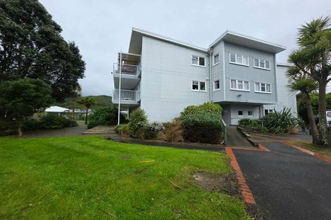 Photo of property in 95 Farmer Crescent, Taita, Lower Hutt, 5011