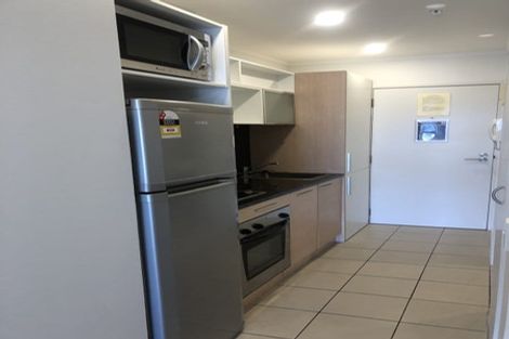 Photo of property in Luna Apartments, 4c/16 Burton Street, Grafton, Auckland, 1010