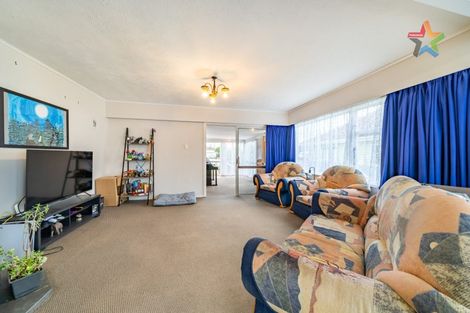 Photo of property in 52 Russell Road, Wainuiomata, Lower Hutt, 5014