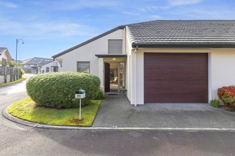 Photo of property in 35 Lakeridge Close, Rangatira Park, Taupo, 3330