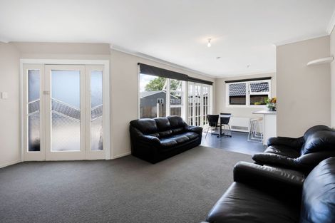 Photo of property in 22a Pukatea Street, Inglewood, 4330