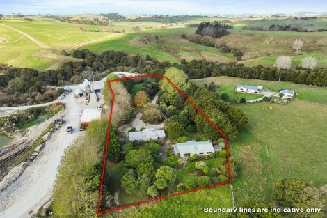 Photo of property in 263 Gibbons Road, Kaiwaka, 0573