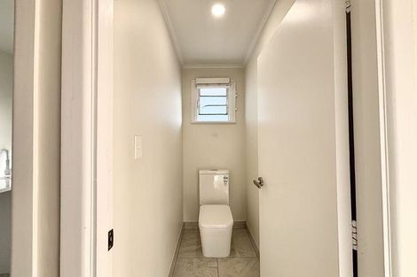 Photo of property in 71 Harrington Road, Henderson, Auckland, 0610