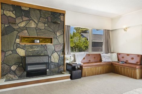 Photo of property in 115 Sunset Road, Totara Vale, Auckland, 0632