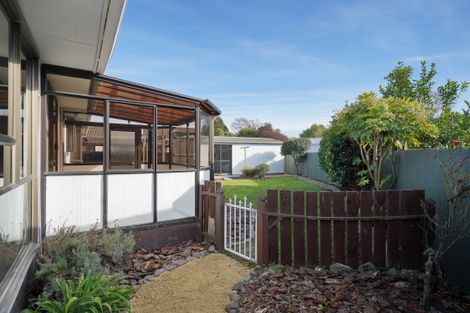 Photo of property in 49 Oldwood Street, Bishopdale, Christchurch, 8053