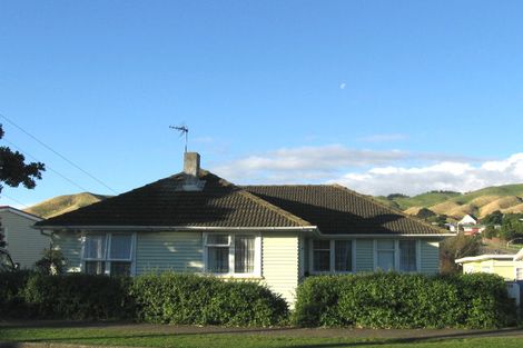 Photo of property in 179 Castor Crescent, Cannons Creek, Porirua, 5024