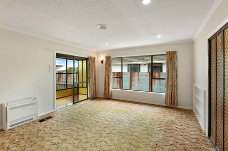 Photo of property in 39 Branston Street, Hornby, Christchurch, 8042