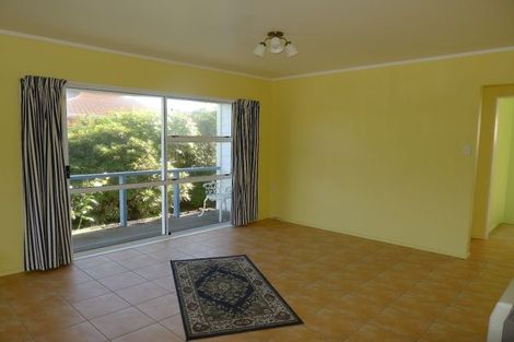 Photo of property in 2 Winara Avenue, Waikanae, 5036