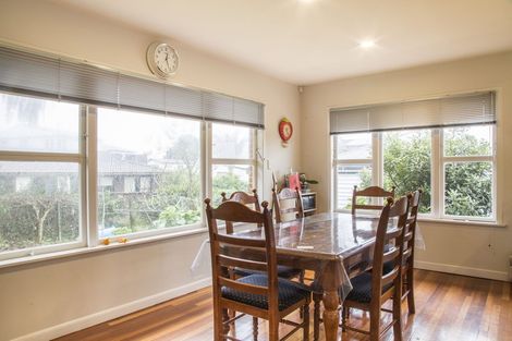 Photo of property in 19 Norcross Avenue, Henderson, Auckland, 0612