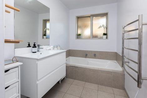 Photo of property in 4 Annies Lane, Aidanfield, Christchurch, 8025