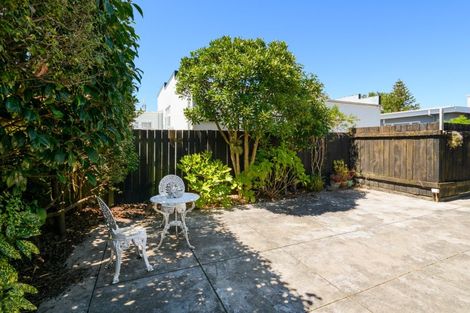 Photo of property in 7a Karamu Avenue, Takaro, Palmerston North, 4410