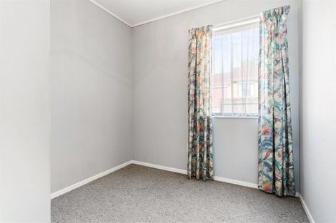 Photo of property in 47 Glenview Road, Glen Eden, Auckland, 0602