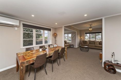 Photo of property in 38 Dixon Avenue, Hawera, 4610