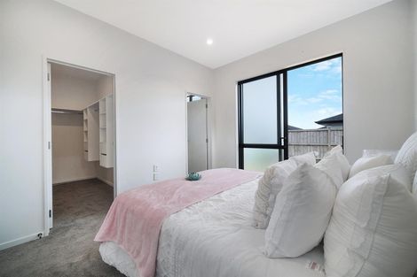 Photo of property in 42 Holcroft Street, Papakura, 2110