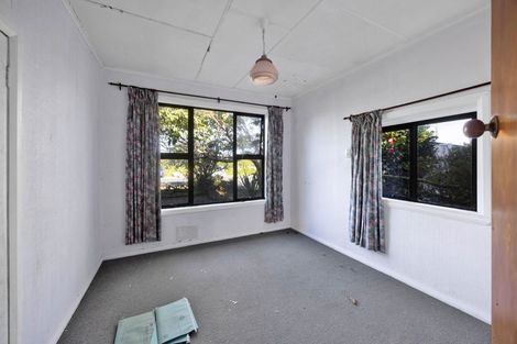 Photo of property in 87 Whitcombe Road, Opunake, 4616