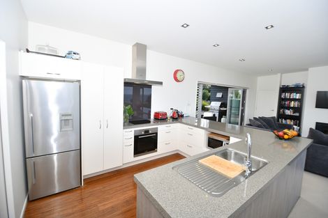 Photo of property in 22 Wonderview Road, Leigh, 0985