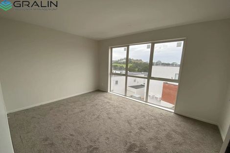 Photo of property in 9 Waihou Crescent, Albany Heights, Auckland, 0632