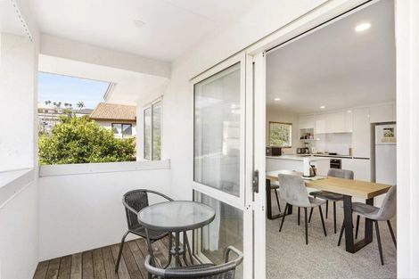 Photo of property in 30 Vireya Court, Goodwood Heights, Auckland, 2105