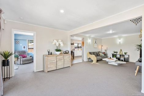 Photo of property in 18 Rollerson Street, Papakura, 2110