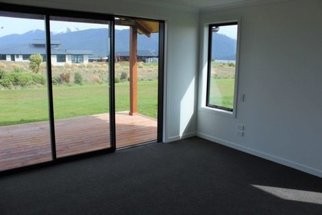 Photo of property in 5 Red Deer Place, Te Anau, 9600