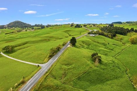 Photo of property in 3884 Kaipara Coast Highway, Mangakura, 0984