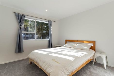 Photo of property in 38 Sunline Avenue, Massey, Auckland, 0614