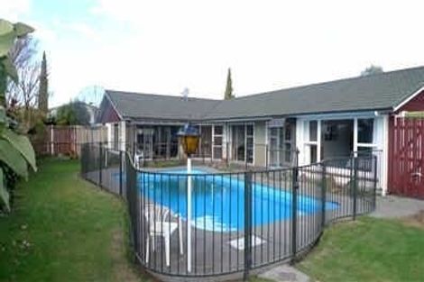 Photo of property in 14 Rutherglen Avenue, Ilam, Christchurch, 8041