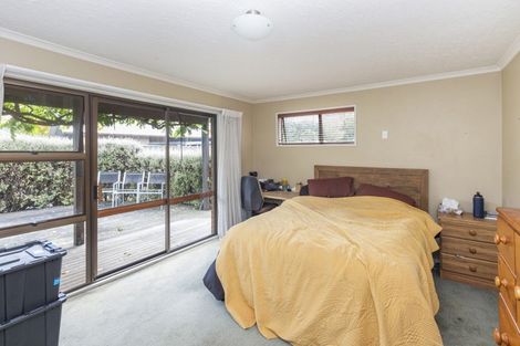 Photo of property in 82b Avonhead Road, Avonhead, Christchurch, 8042