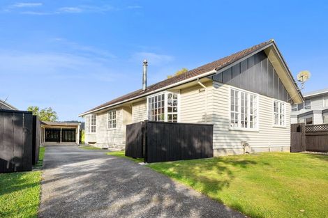 Photo of property in 54 Brightwater Crescent, Totara Park, Upper Hutt, 5018