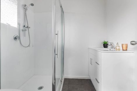 Photo of property in 11 Paul Place, Pakuranga, Auckland, 2010