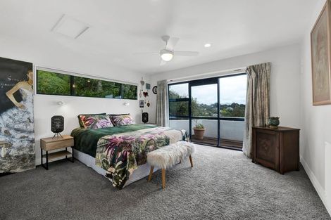 Photo of property in 117 Mangorei Road, Merrilands, New Plymouth, 4312