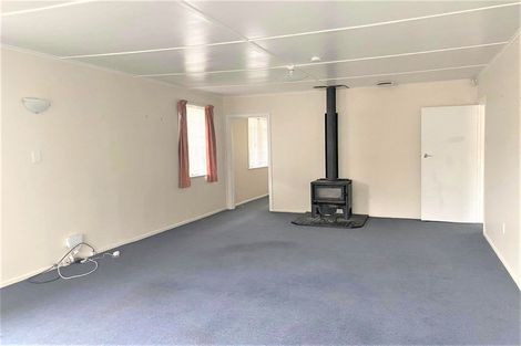 Photo of property in 65 Thomas Street, Stokes Valley, Lower Hutt, 5019