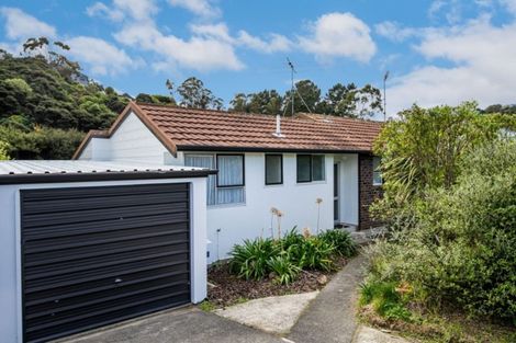 Photo of property in 23 Woolwich Close, Whitby, Porirua, 5024