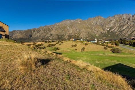 Photo of property in 14 Falconer Rise, Jacks Point, Queenstown, 9371