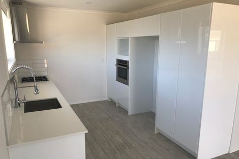 Photo of property in 21a Main Road, Titahi Bay, Porirua, 5022