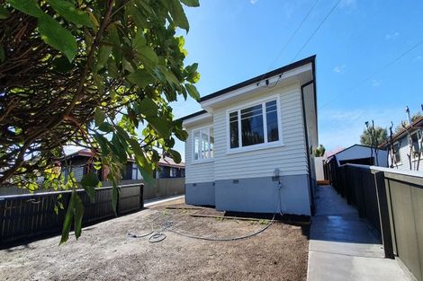 Photo of property in 6 Riverlaw Terrace, Saint Martins, Christchurch, 8022