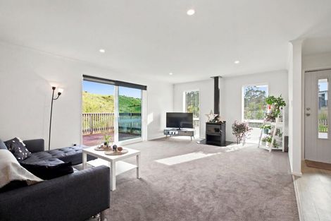 Photo of property in 11 Bob Carter Place, Welcome Bay, Tauranga, 3175