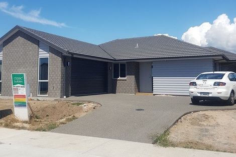 Photo of property in 72 Dunkeld Drive, Papamoa, 3118