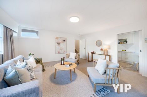 Photo of property in 24 Batchelor Street, Newlands, Wellington, 6037