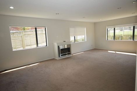 Photo of property in 21a Dallinghoe Crescent, Milford, Auckland, 0620