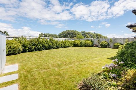 Photo of property in 36 Freedom Drive, Kelvin Grove, Palmerston North, 4414