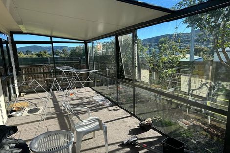 Photo of property in 14a Mexted Terrace, Tawa, Wellington, 5028