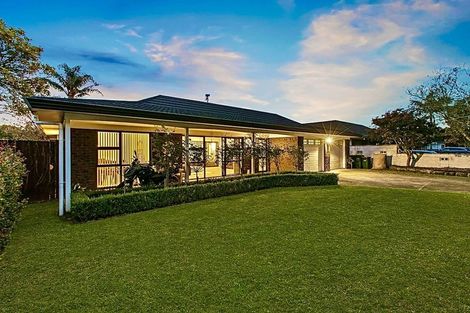 Photo of property in 7 Zenith Place, Conifer Grove, Takanini, 2112