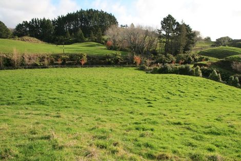 Photo of property in 562 Frankley Road, Hurworth, New Plymouth, 4371