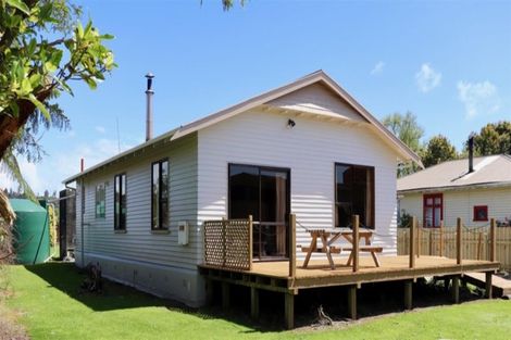 Photo of property in 126 Waverley Street, Karamea, 7893
