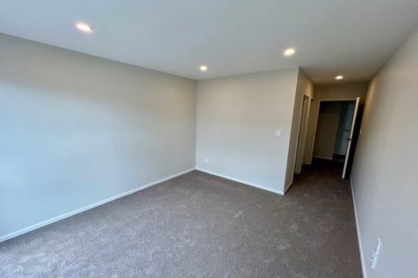 Photo of property in 14d Serjeant Street, Henderson, Auckland, 0612